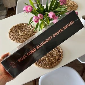 FoxyBae ROSE GOLD BLOWOUT DRYER BRUSH